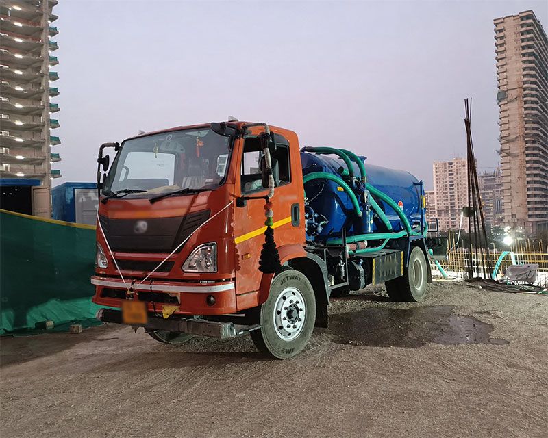 Commercial Septic Tank Cleaning