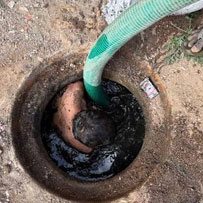 Vacuum Septic Tank Cleaning